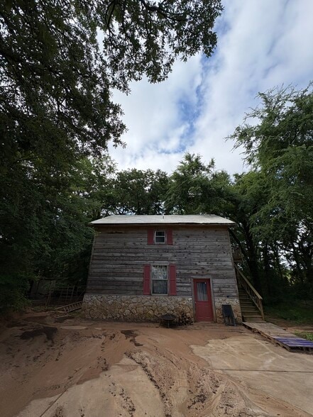 16455 FM 16 rd, Lindale, TX à vendre - Photo du bâtiment - Image 2 de 10