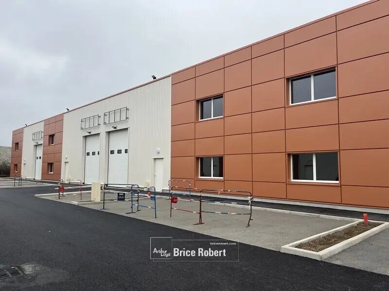 Office in Chassieu for lease Building Photo- Image 1 of 6