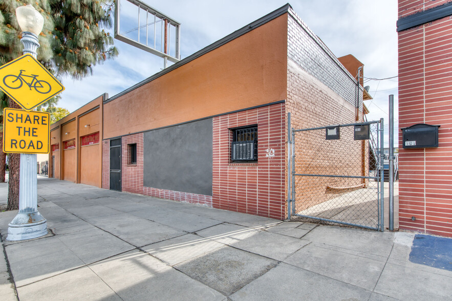 1747-1751 Van Ness Ave, Fresno, CA à vendre - Photo du bâtiment - Image 1 de 1