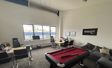 170 Rowan Rd, London for lease Interior Photo- Image 2 of 4