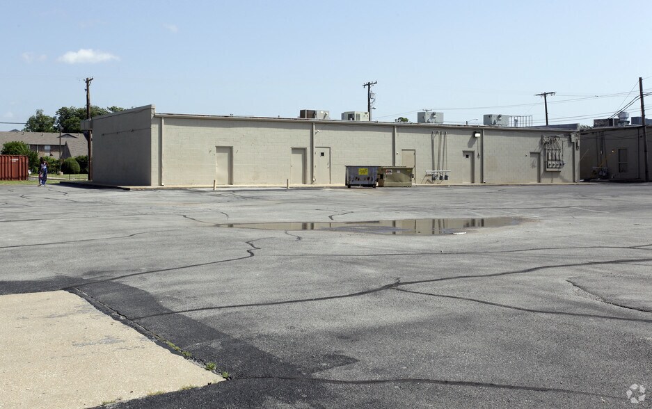 5804-5832 S Peoria Ave, Tulsa, OK for lease - Building Photo - Image 2 of 5