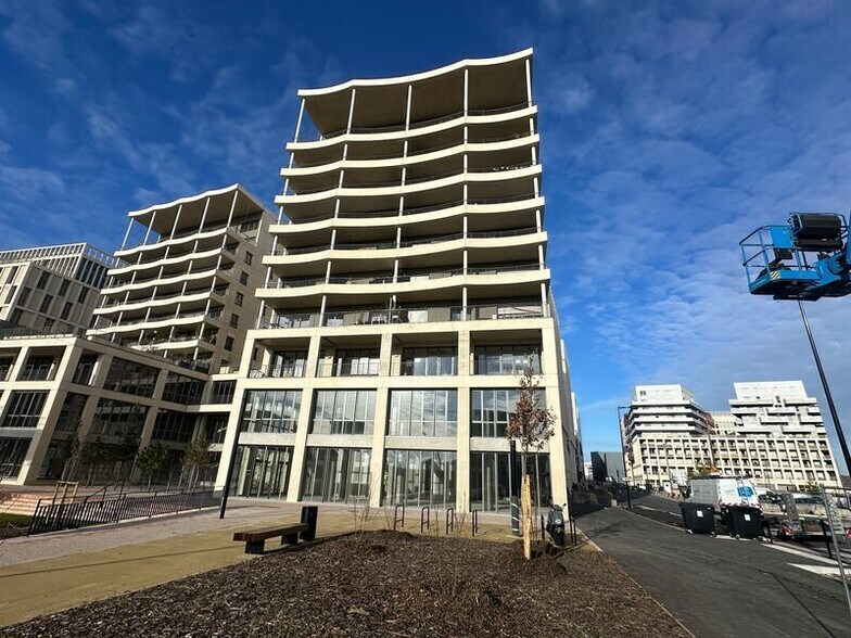 Commerce de détail dans Bordeaux à vendre - Photo du bâtiment - Image 2 de 4