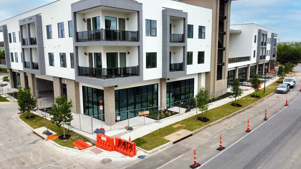 2805 MCCURDY ST, Austin, TX for sale - Building Photo - Image 3 of 9