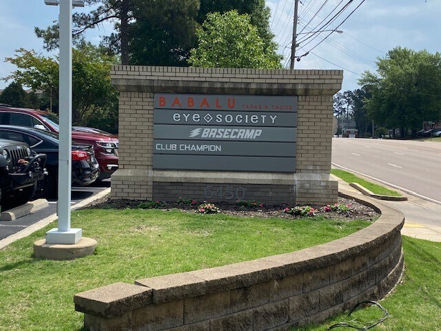 6450 Poplar Ave, Memphis, TN à louer - Photo du bâtiment - Image 2 de 5