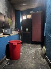 Commerce de détail dans Alcalá de Henares, Madrid à louer Photo intérieure- Image 2 de 19