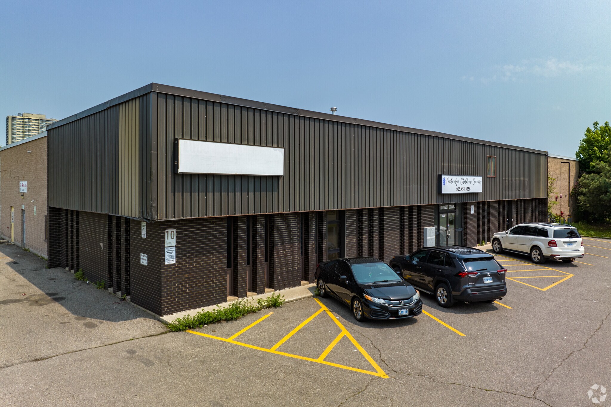 101 West Dr, Brampton, ON à louer Photo du bâtiment- Image 1 de 4
