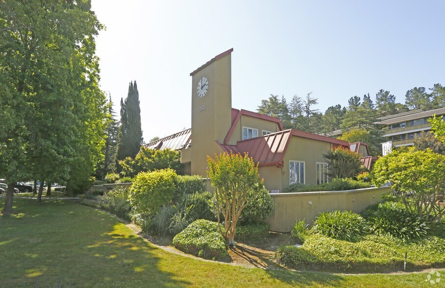 350 Bon Air, Greenbrae, CA à louer - Photo principale - Image 2 de 12