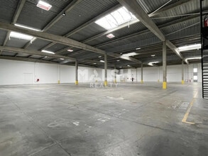 Flex in Corbas for lease Interior Photo- Image 1 of 10
