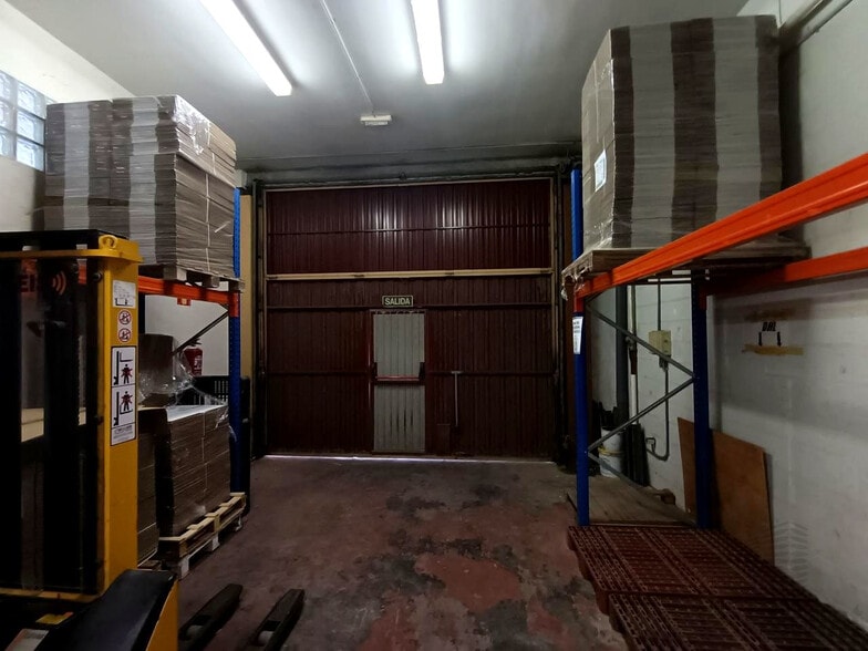 Industrial in Zaragoza, Zaragoza for sale - Interior Photo - Image 3 of 35