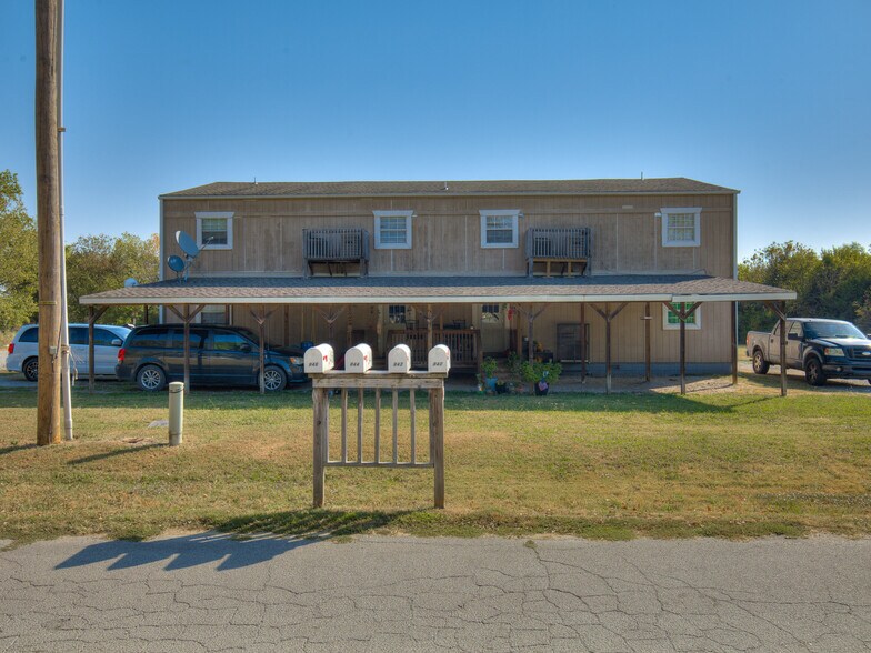 940 N Ross Ave, Dewey, OK à vendre - Photo principale - Image 1 de 72