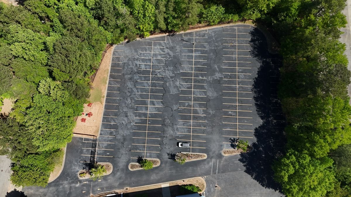 5180 Snapfinger Woods Dr, Decatur, GA for lease Building Photo- Image 1 of 7