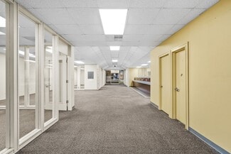 Plus de détails pour 704 N Cannon Blvd, Kannapolis, NC - Commerce de détail à louer