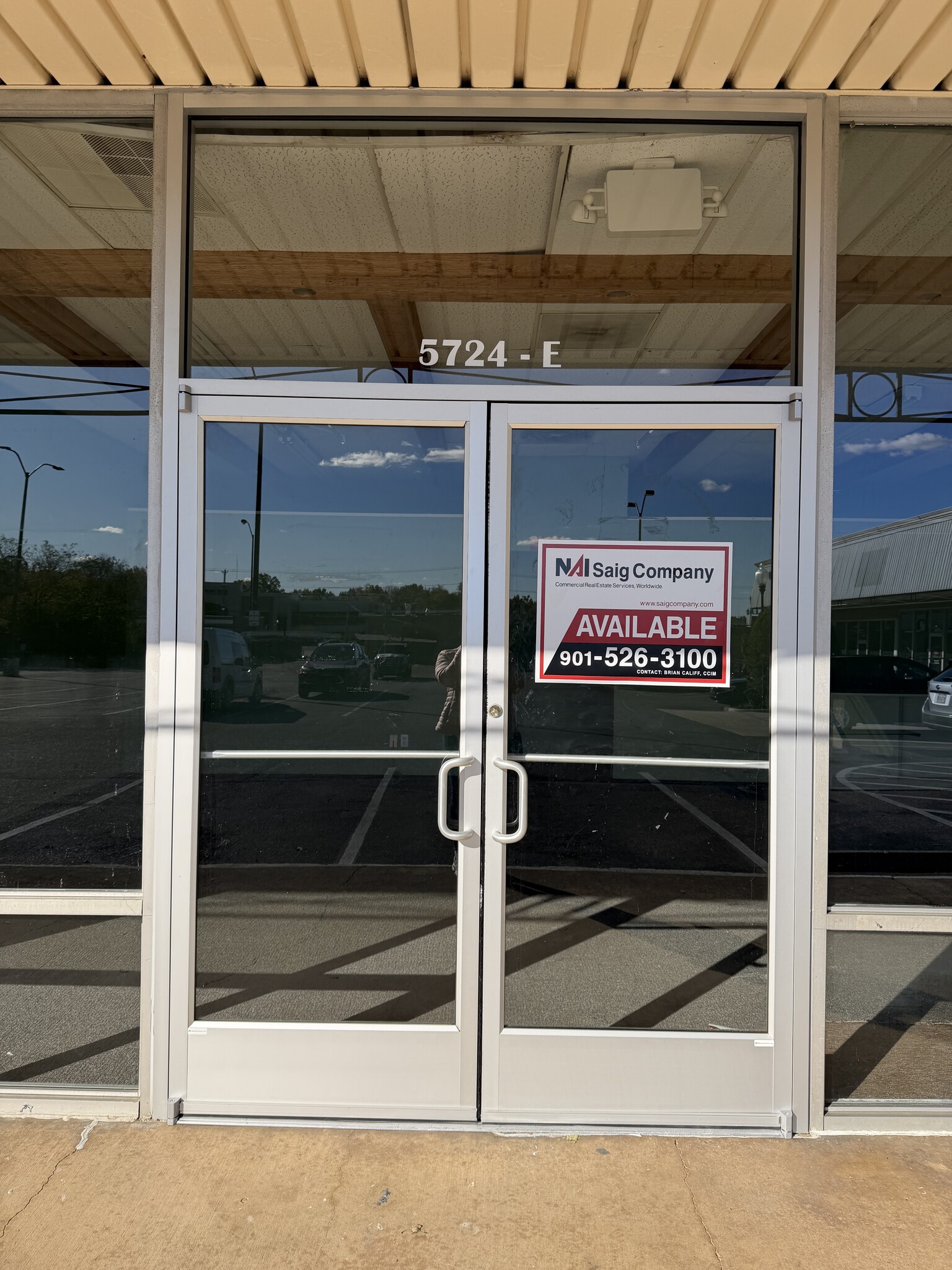 5716-5760 Stage Rd, Bartlett, TN for lease Building Photo- Image 1 of 6