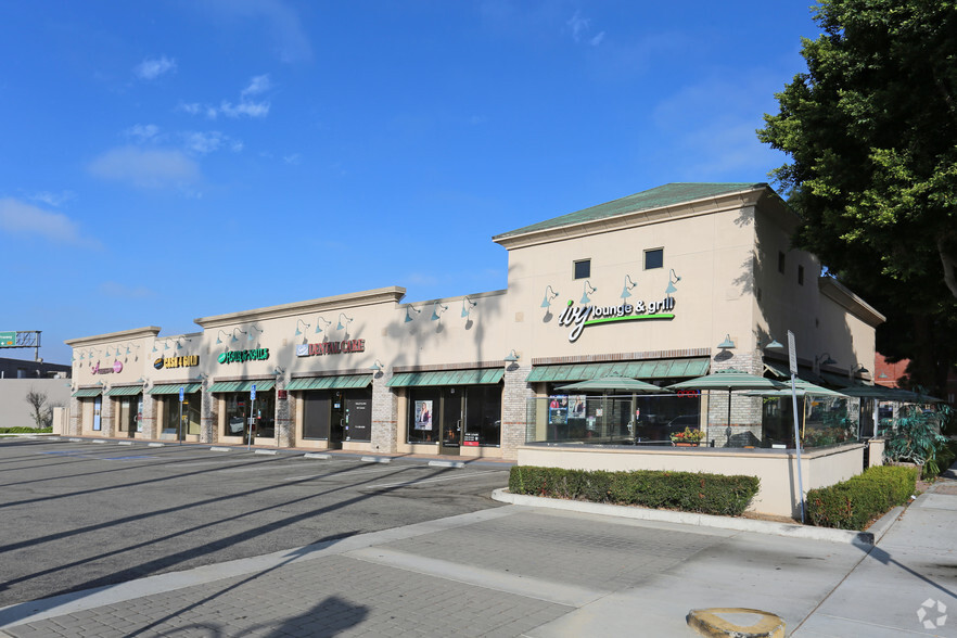 14001 Newport Ave, Tustin, CA for sale - Primary Photo - Image 1 of 1