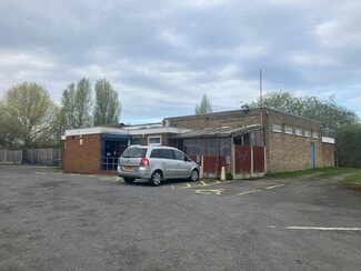 Plus de détails pour 122 Ashes Rd, Oldbury - Commerce de détail à vendre