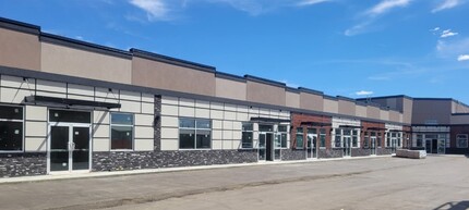 6217 48A Av, Camrose, AB for lease Building Photo- Image 1 of 2