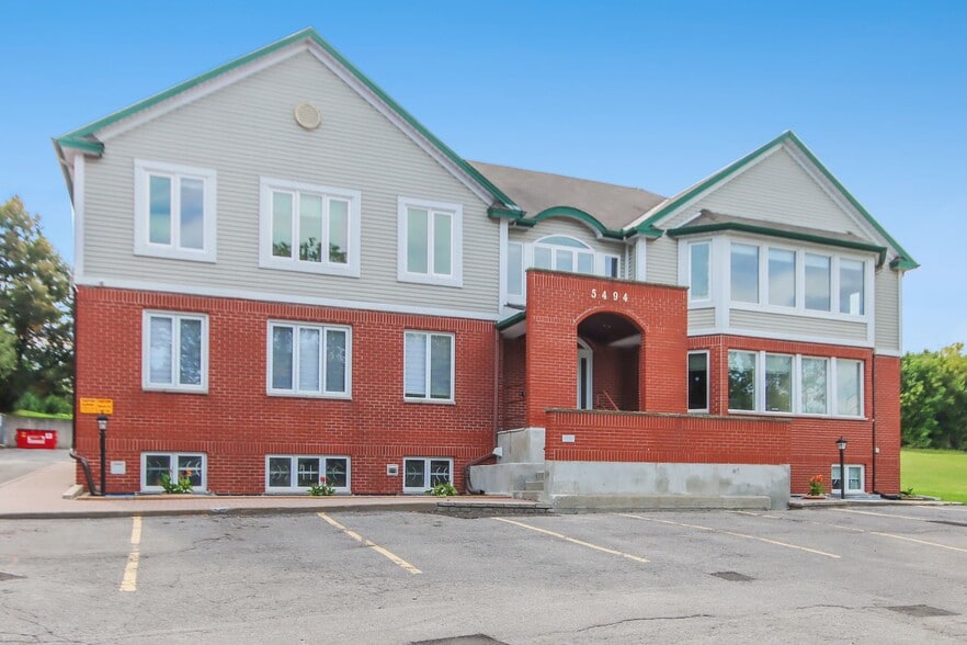 5494 Manotick Main St, Manotick, ON for lease - Building Photo - Image 2 of 7