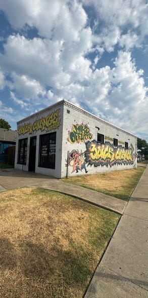820 S Carroll Ave, Dallas, TX for lease - Building Photo - Image 3 of 4