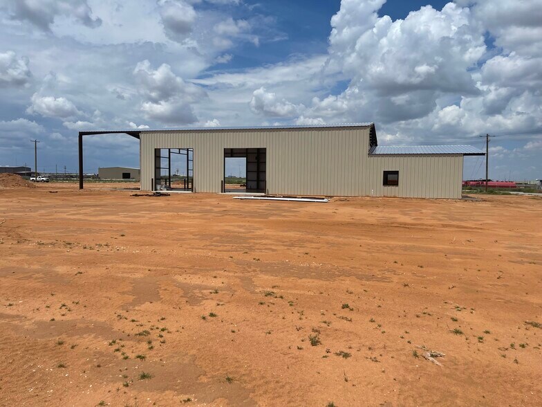 TBD 3930 SCR 1233, Midland, TX à vendre - Photo du bâtiment - Image 2 de 11