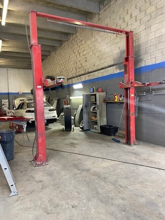 Plus de détails pour 12448 SW 128th St, Miami, FL - Local d'activités à louer