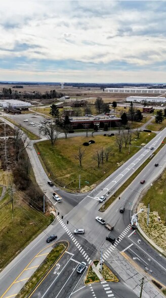 11452 Highway 62, Charlestown, IN à louer - Aérien - Image 3 de 3