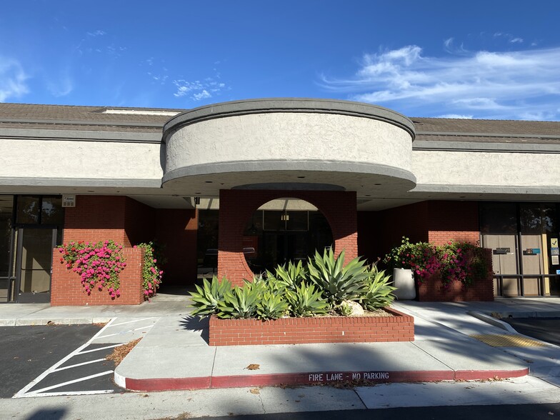 717 E El Camino Real, Sunnyvale, CA for lease - Building Photo - Image 2 of 7