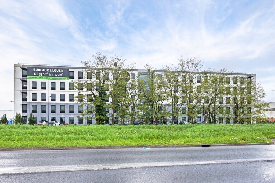 Bureau dans SAINT-OUEN-L'AUMONE à louer - Photo du bâtiment - Image 2 de 3