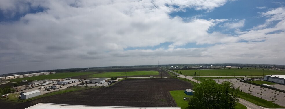 3808 E Mound Rd, Decatur, IL à louer - Photo du bâtiment - Image 3 de 5