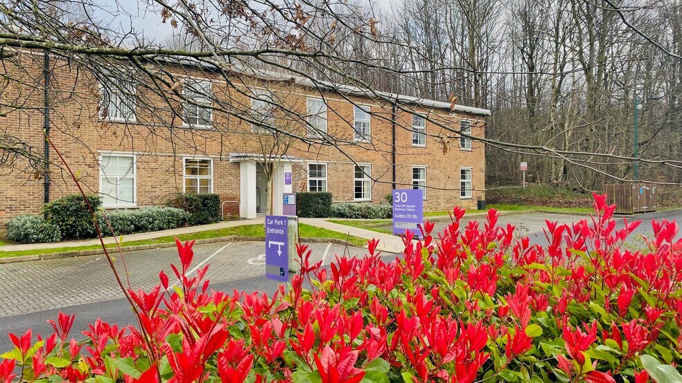 30 Churchill Sq, West Malling à louer - Photo du bâtiment - Image 3 de 3