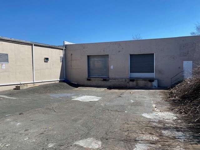 57-69 E 26th St, Paterson, NJ à louer - Photo du bâtiment - Image 2 de 3