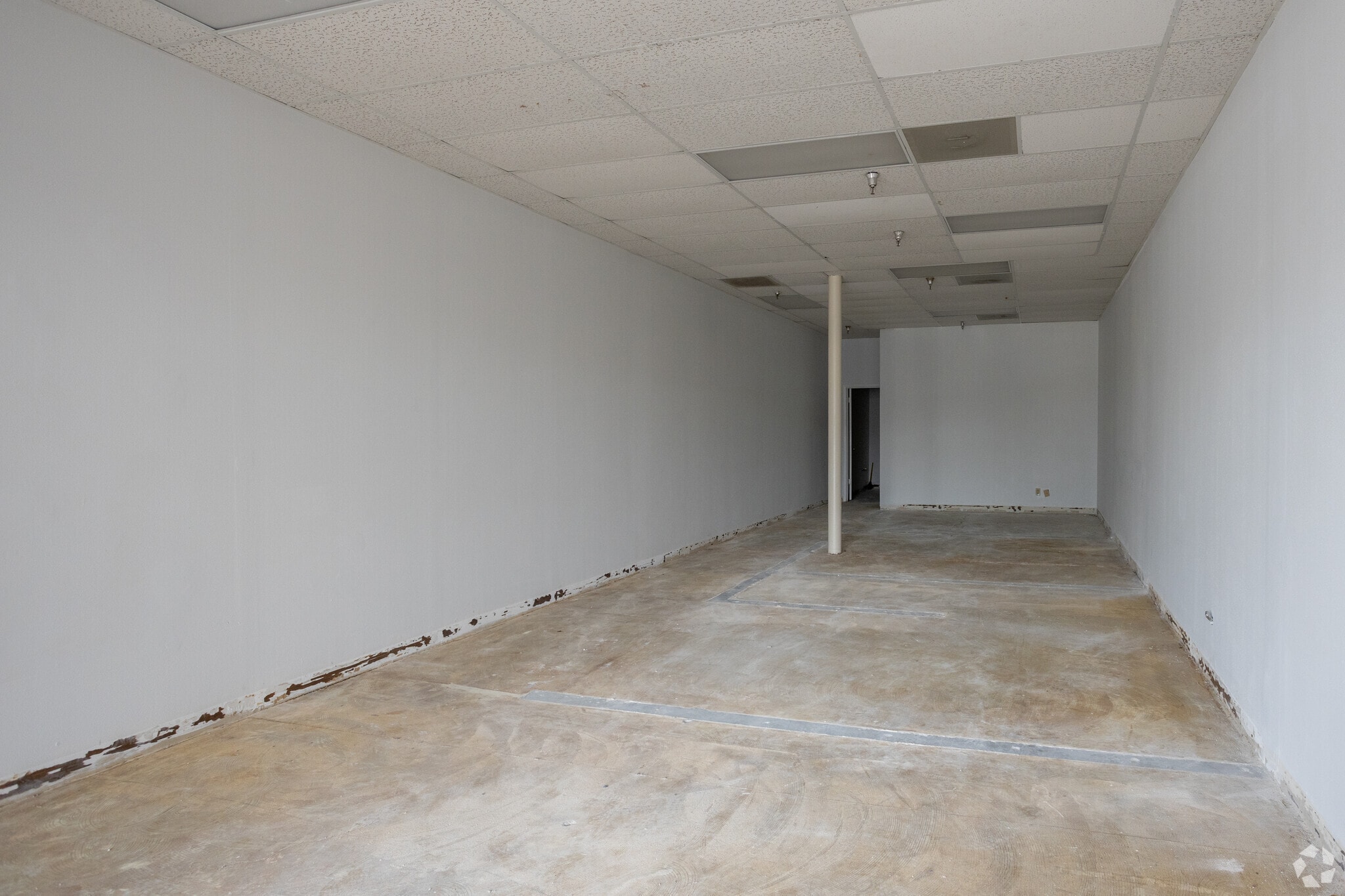 4802-4930 Fairmont Pky, Pasadena, TX for sale Interior Photo- Image 1 of 1