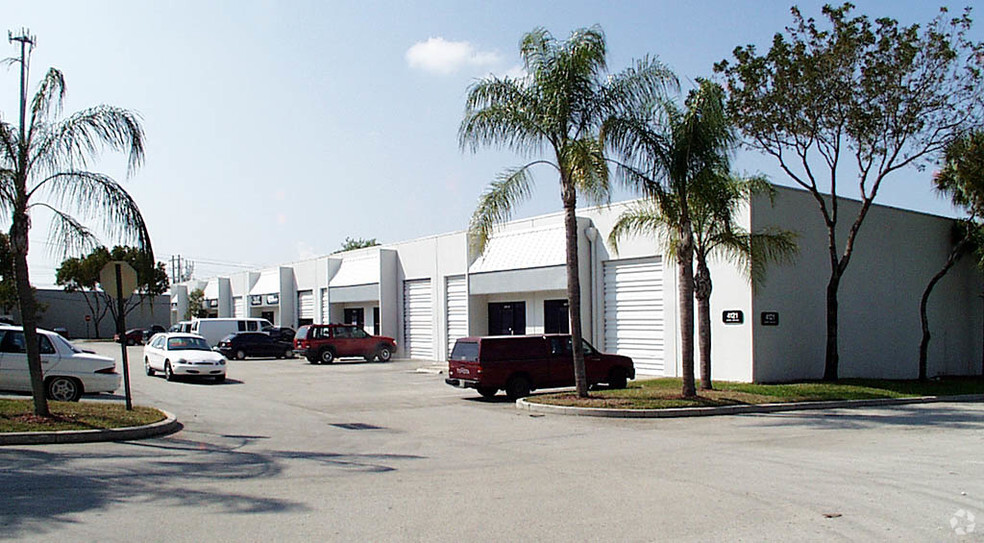 4121 SW 47th Ave, Davie, FL for lease - Building Photo - Image 3 of 8