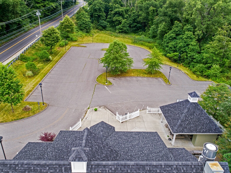 1384 Main St, Coventry, CT for lease - Aerial - Image 1 of 1