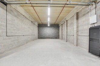 574 Manchester Rd, Bury for lease Interior Photo- Image 2 of 18