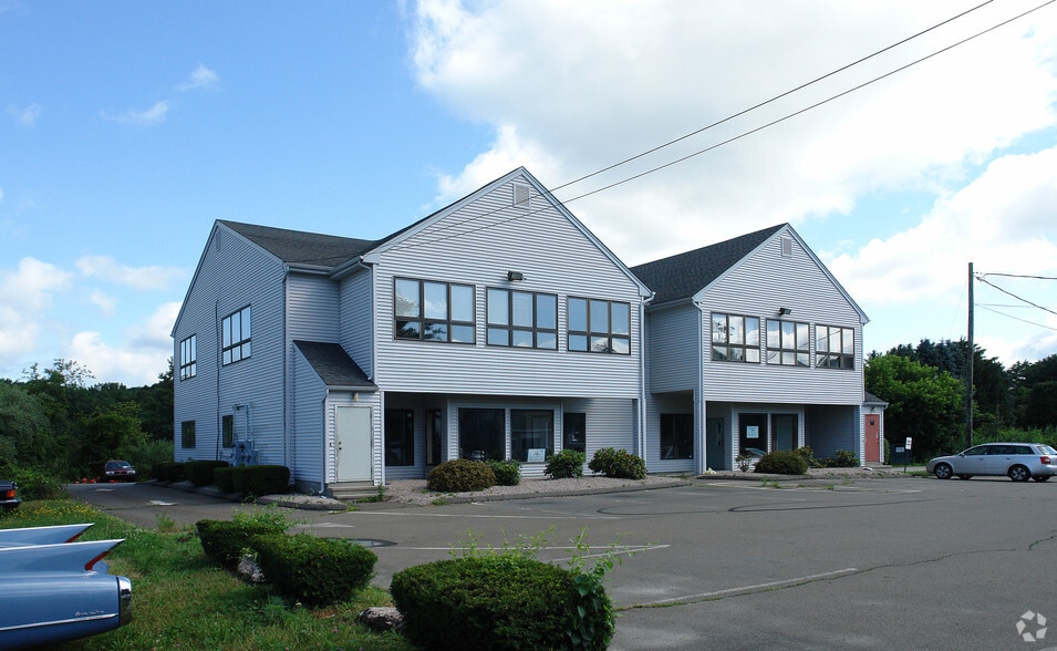 688 Boston Post Rd, Westbrook, CT à louer - Photo du bâtiment - Image 2 de 4