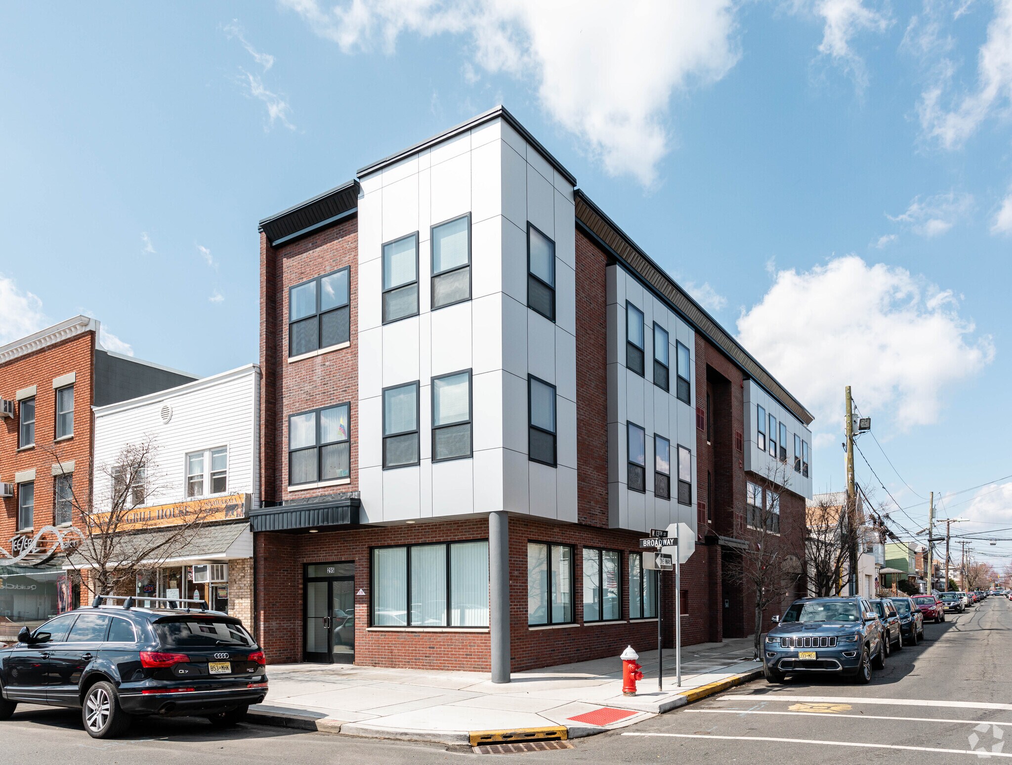 295 Broadway, Bayonne, NJ à vendre Photo principale- Image 1 de 1