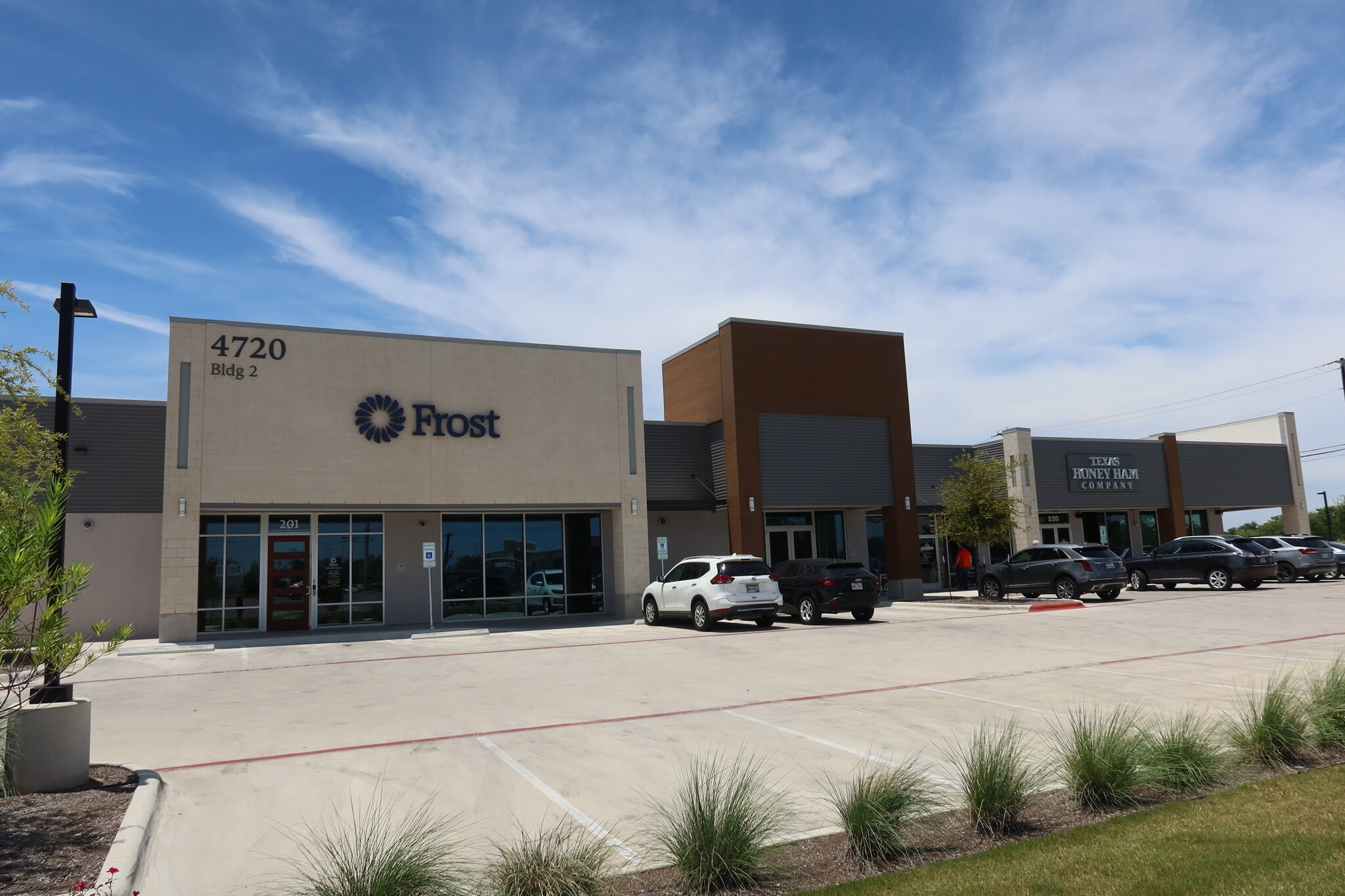 4720 Williams Dr, Georgetown, TX for lease Building Photo- Image 1 of 7