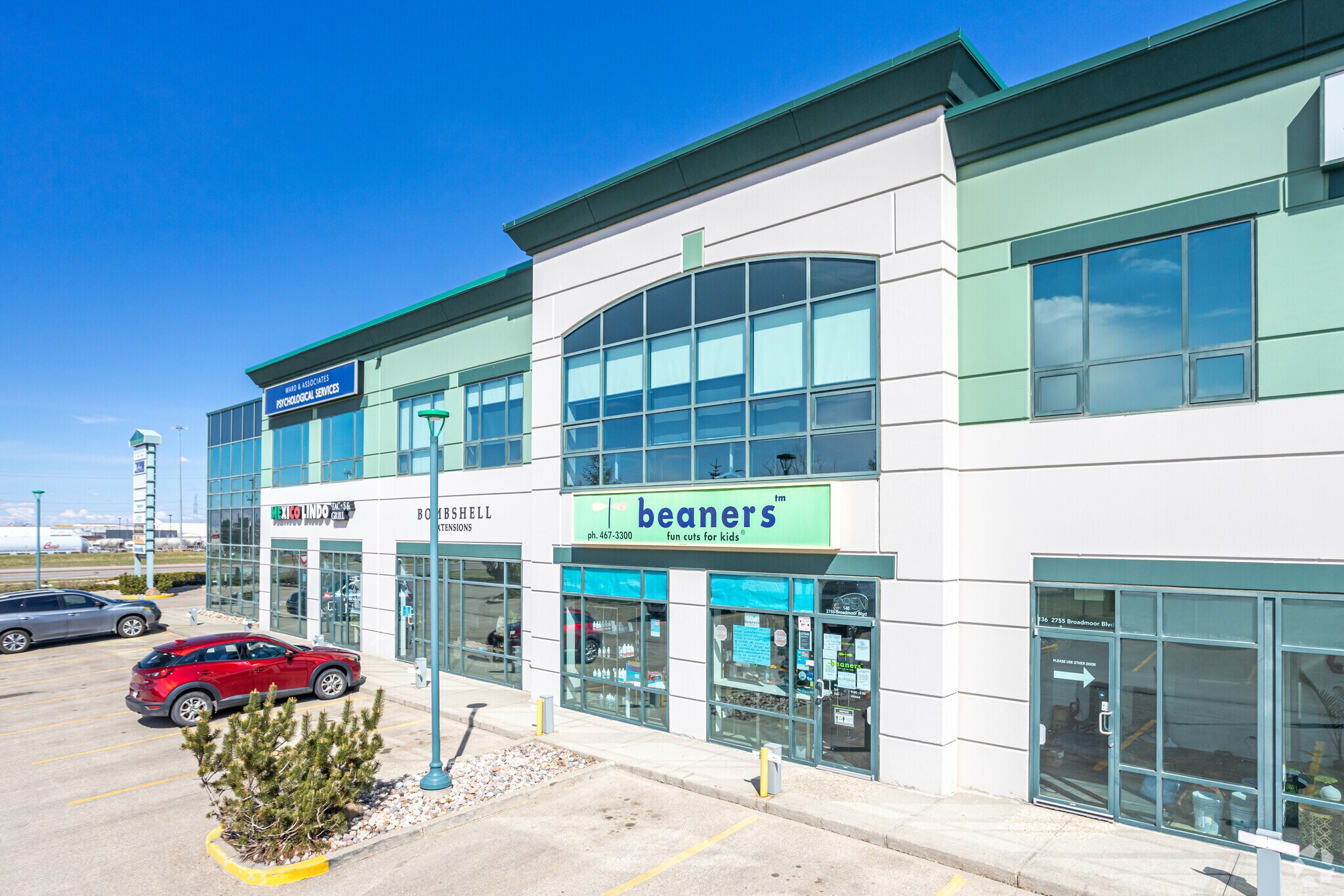 2755 Broadmoor Blvd, Sherwood Park, AB à vendre Photo principale- Image 1 de 1