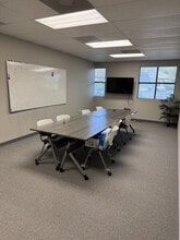 1400 Westgate Center Dr, Winston-Salem, NC à louer Photo intérieure- Image 2 de 3