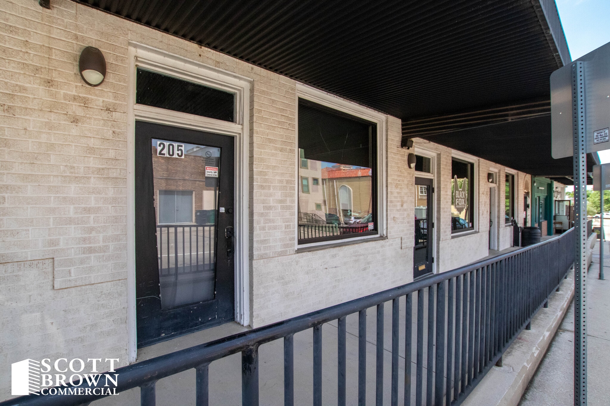 205-211 Cedar St, Denton, TX à louer Photo intérieure- Image 1 de 7