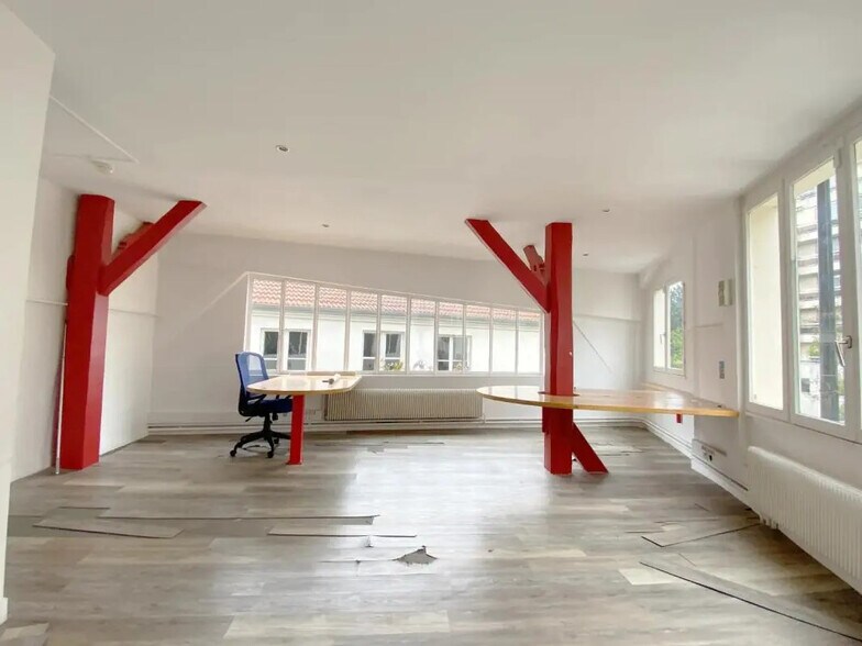Bureau dans Boulogne-Billancourt à vendre - Photo du bâtiment - Image 3 de 13
