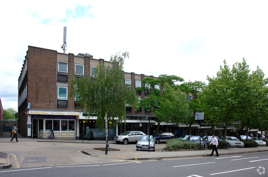 The Broadway, Stanmore for sale - Primary Photo - Image 1 of 1