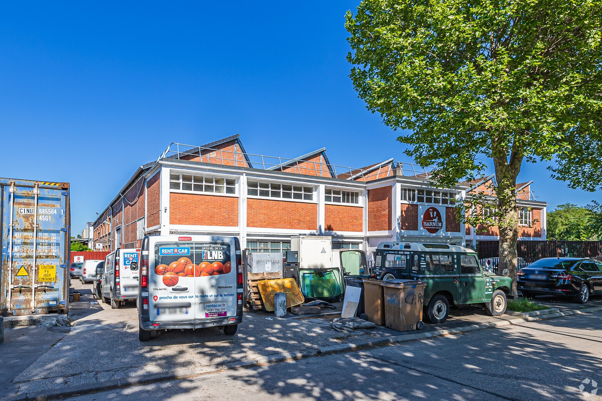 Avenue De La Redoute, Villeneuve-la-Garenne for lease Primary Photo- Image 1 of 5