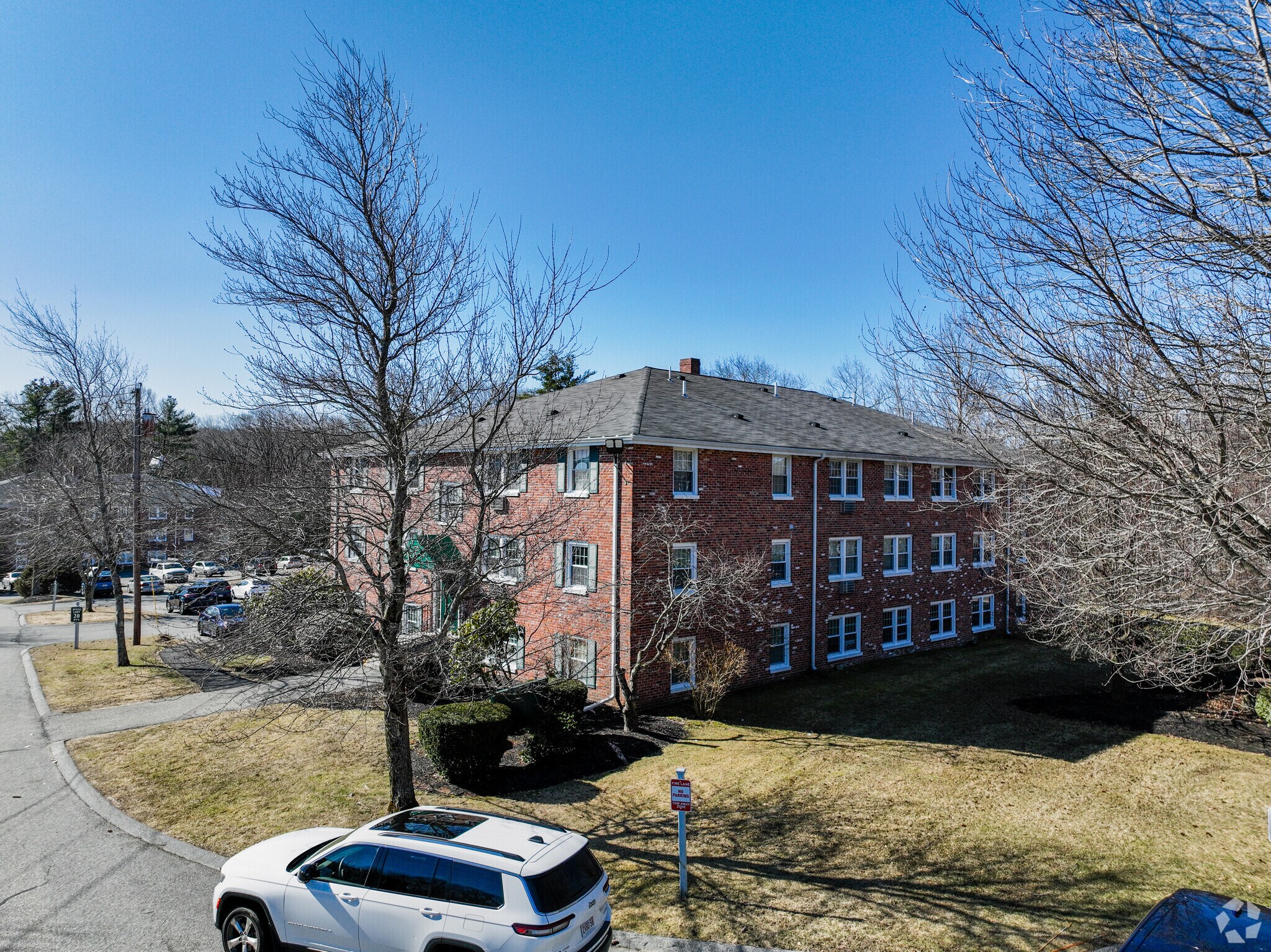 90 Ridgewood Ln, Gardner, MA à vendre Photo principale- Image 1 de 9