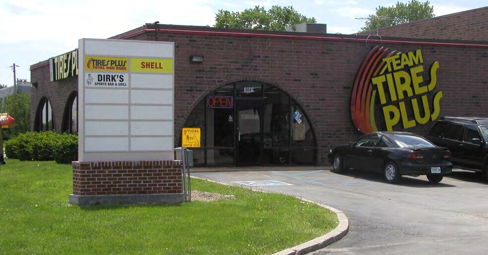 8114-8136 NW Prairie View Rd, Kansas City, MO for lease - Building Photo - Image 2 of 5