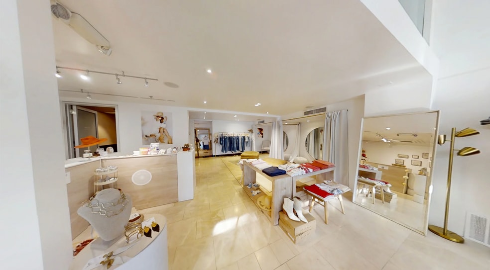 4242 N Craftsman Ct, Scottsdale, AZ for sale - Building Photo - Image 3 of 5