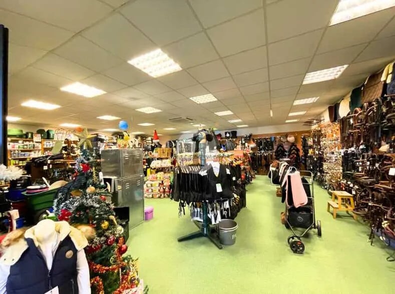 Commerce de détail dans Capinghem à louer - Photo intérieure - Image 3 de 4