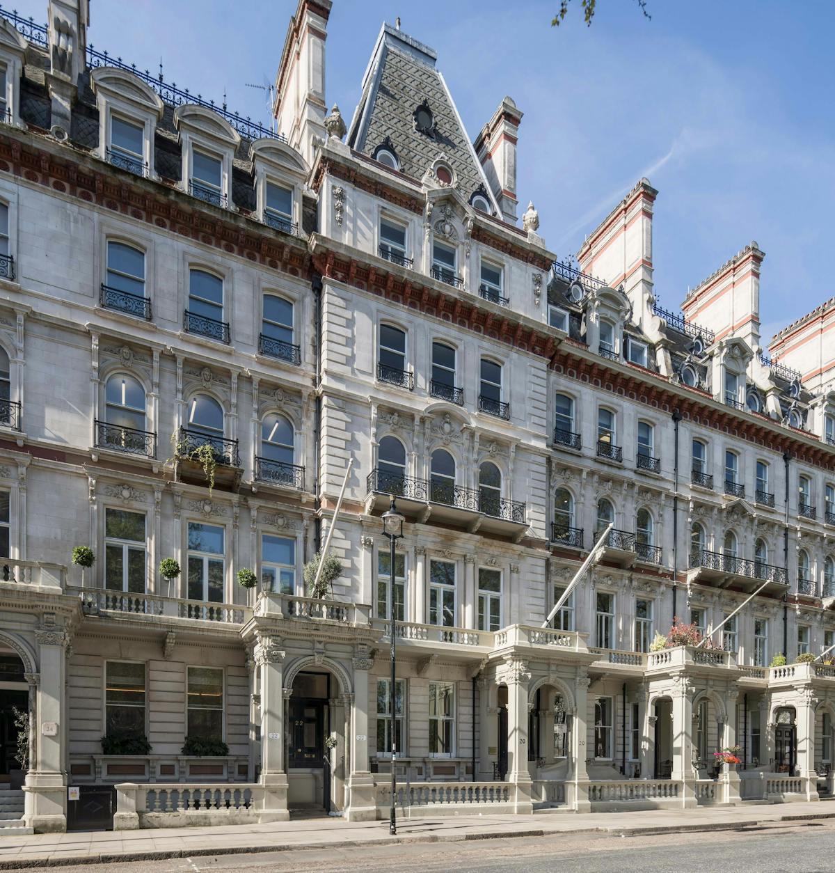 20 Grosvenor Gdns, Londres à louer Photo du bâtiment- Image 1 de 4