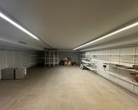 41 W 56th St, New York, NY for sale Interior Photo- Image 1 of 1