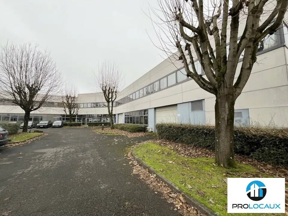 Office in Roissy-en-France for lease Building Photo- Image 1 of 11